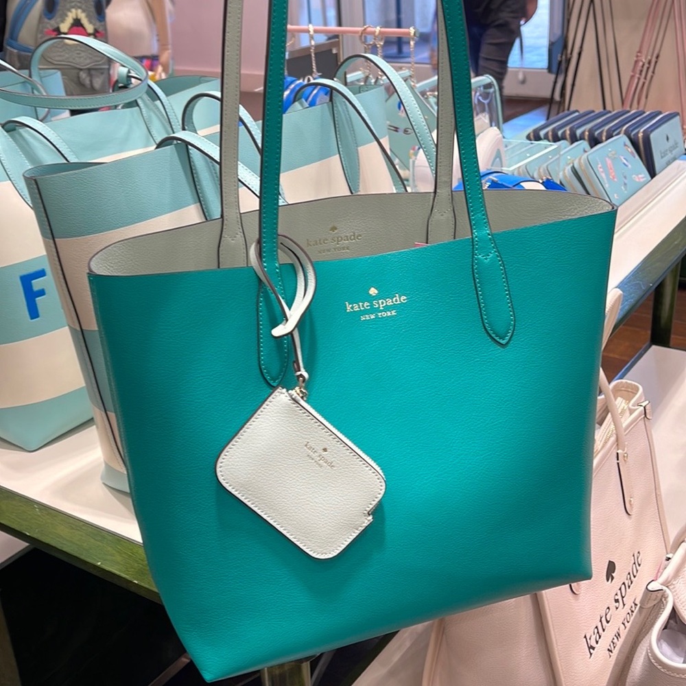 Kate Spade ava reversible tote
FIG LEAF - Picture 8 of 16